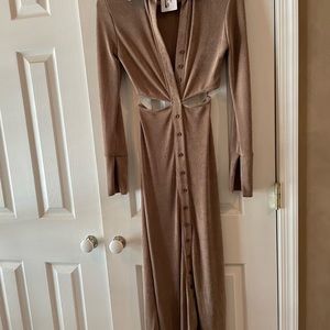 Cut out shirt dress. Sophisticated flattering fit.